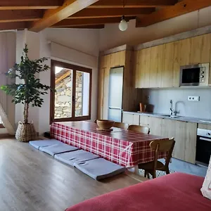 Chalet Con Vistas En El Corazón Del Pirineo, Los Molinos (Catalonia)